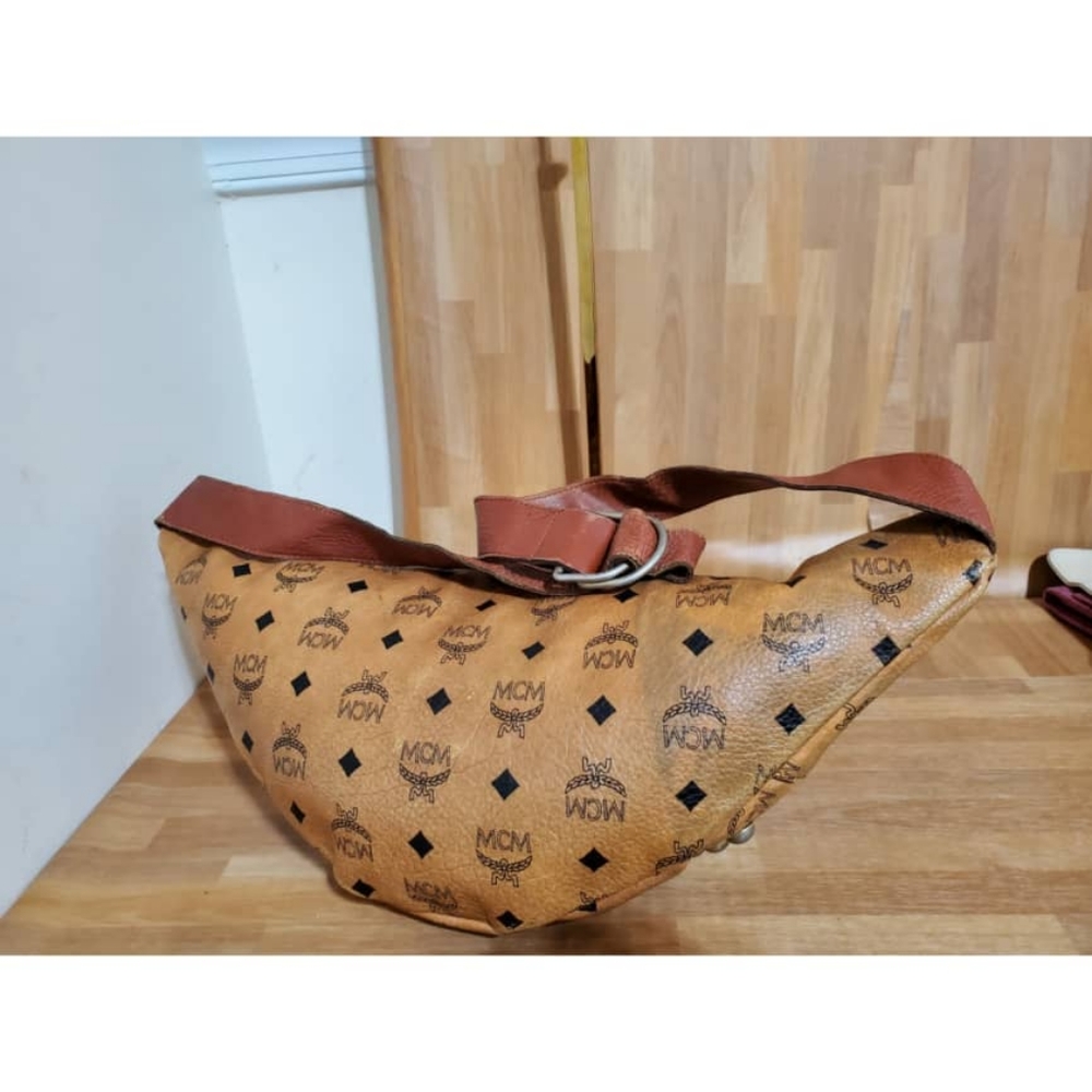Authentic MCM Cognac Studded Visetos Belt Bag Fanny Pack Waist - Picture 6 of 14